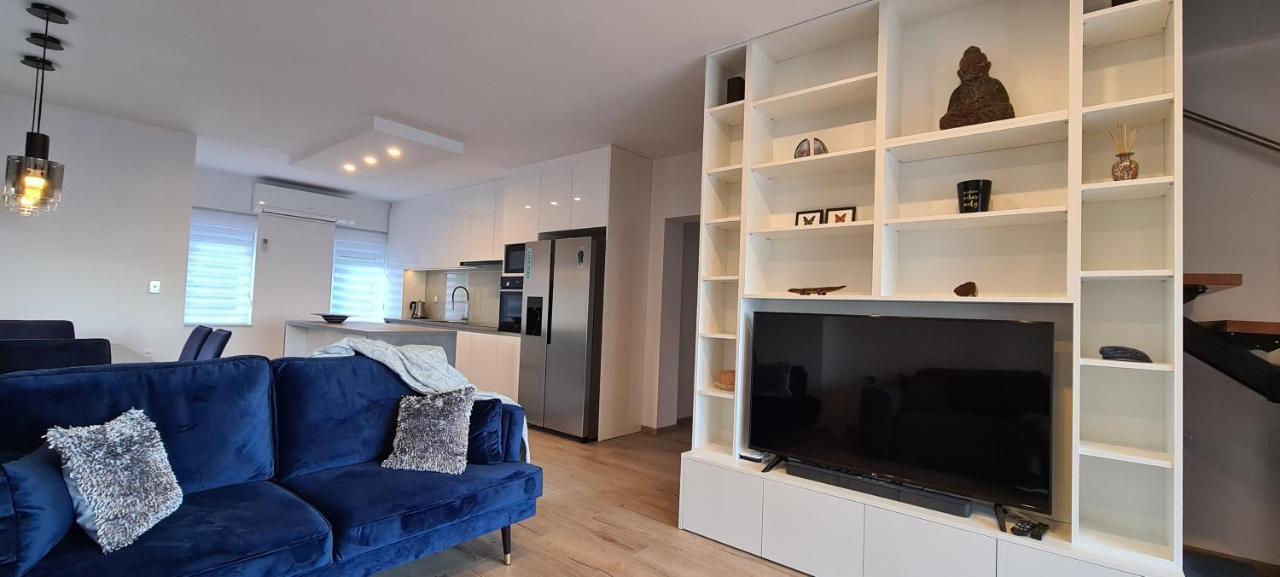 Luxury Apartment Isabel Volosko Bagian luar foto