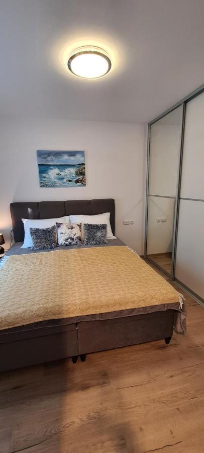 Luxury Apartment Isabel Volosko Bagian luar foto
