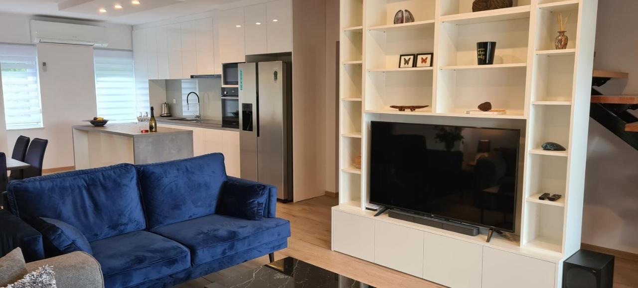 Luxury Apartment Isabel Volosko Bagian luar foto