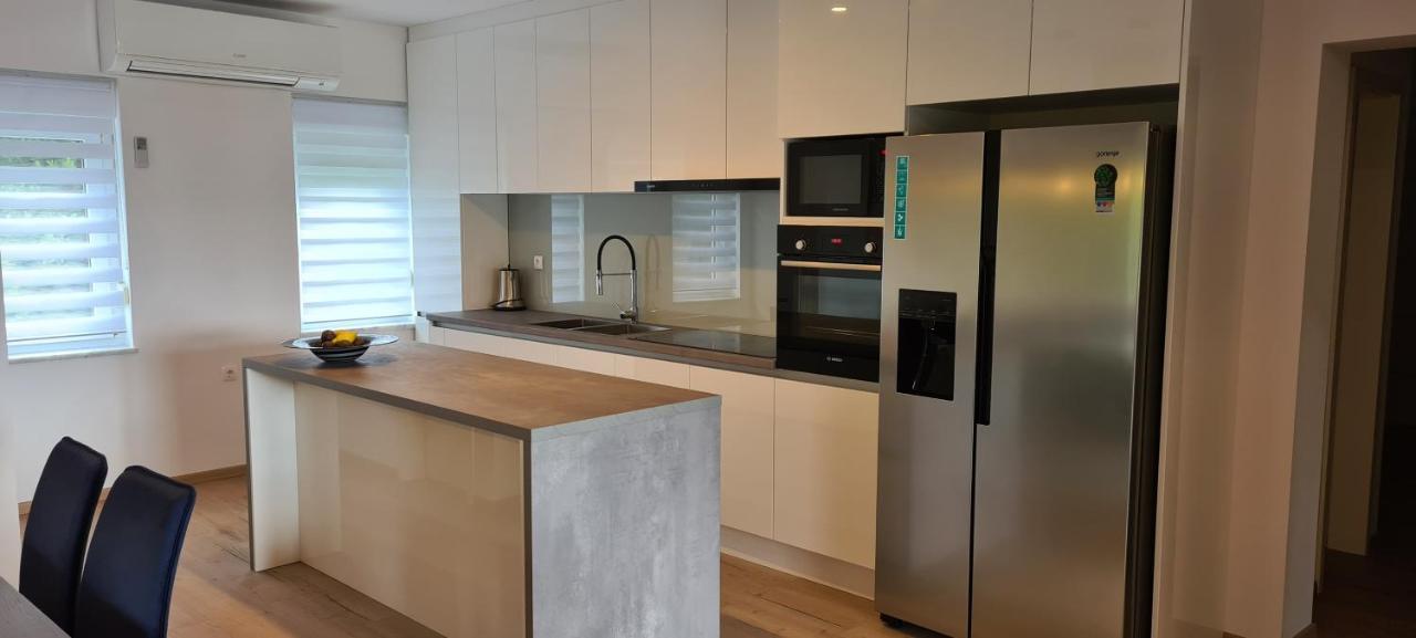 Luxury Apartment Isabel Volosko Bagian luar foto